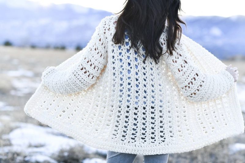 Light Snow Oversized Cardigan free crochet pattern by Jessica