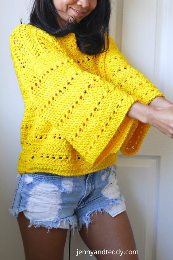 Easy Crochet Pullover Sweater free crochet pattern by Jenny & Teddy