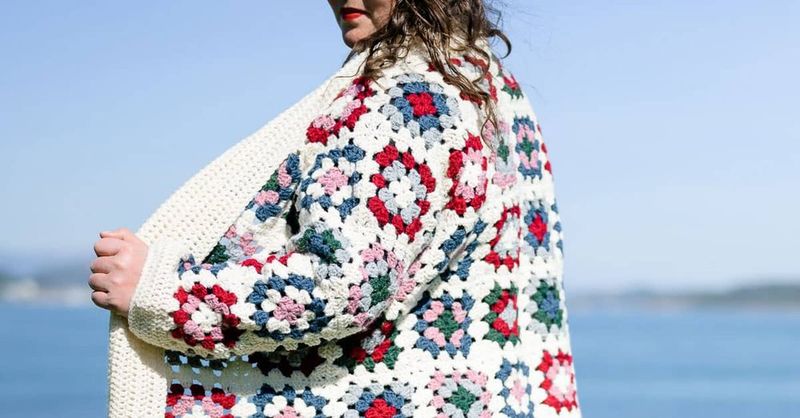 Granny Square Cardigan free crochet pattern by Janne Kleivset