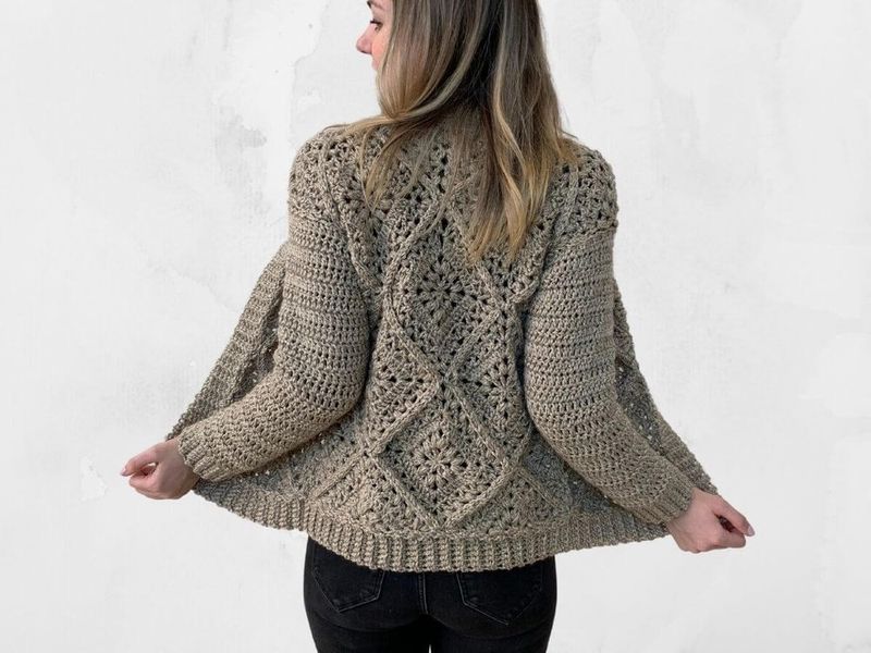 Tulip Square Cardi free crochet pattern by Wilma Westenberg