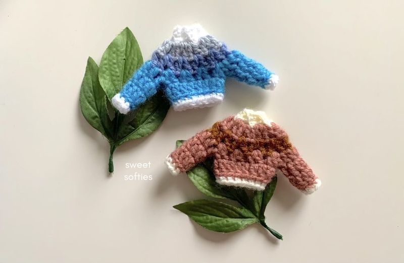 Mini Fair Isle Sweater Ornament by Sweet Softies free crochet pattern by Jade